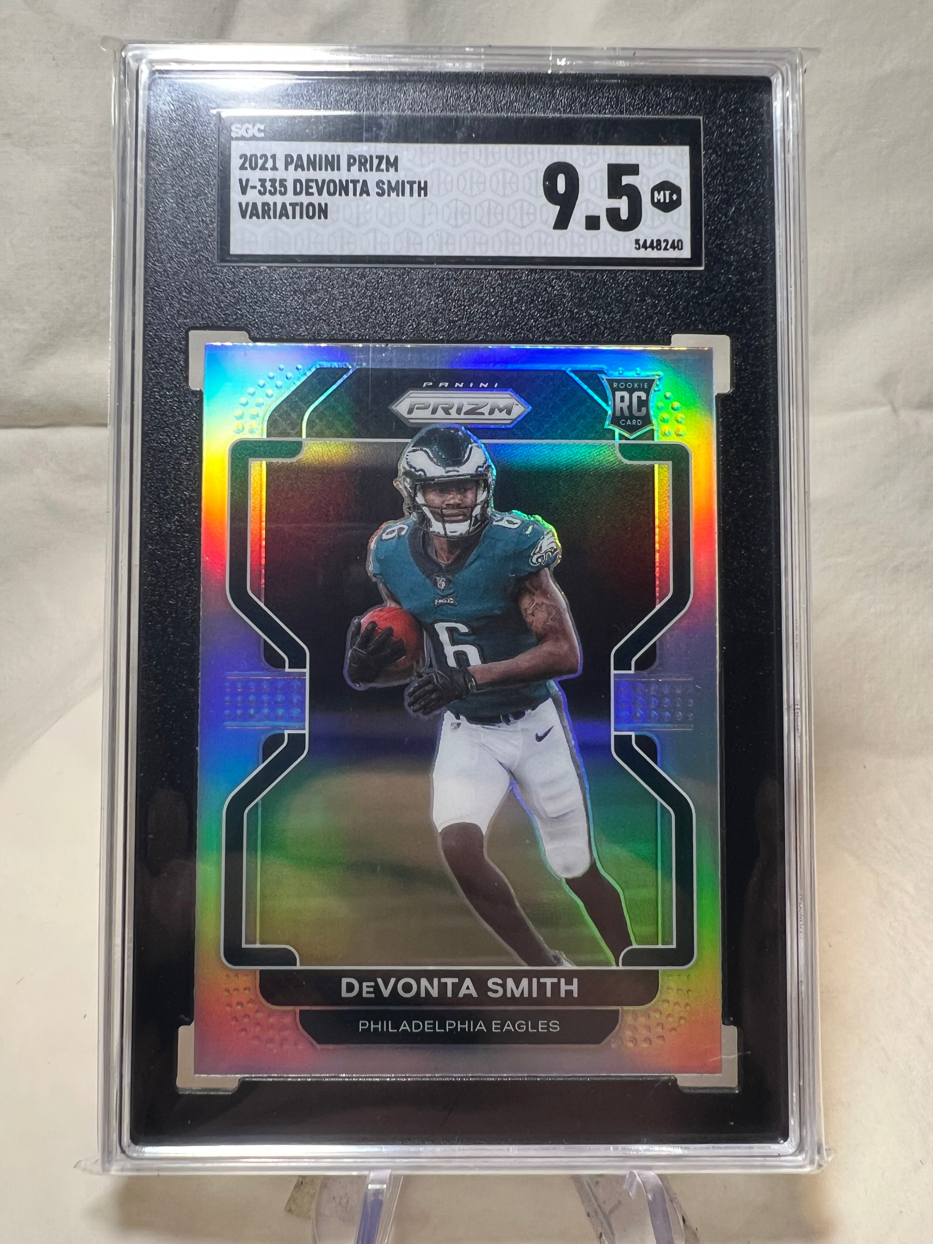 2021 Panini Prizm Devonta Smith Sivler Prizm Variation SGC 9.5  Eagles